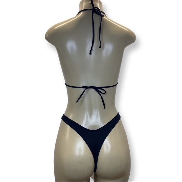 Indecent Proposal Size Small. Made by Zuliana Peekaboo Thong Bikini Set - Picture 3 of 9